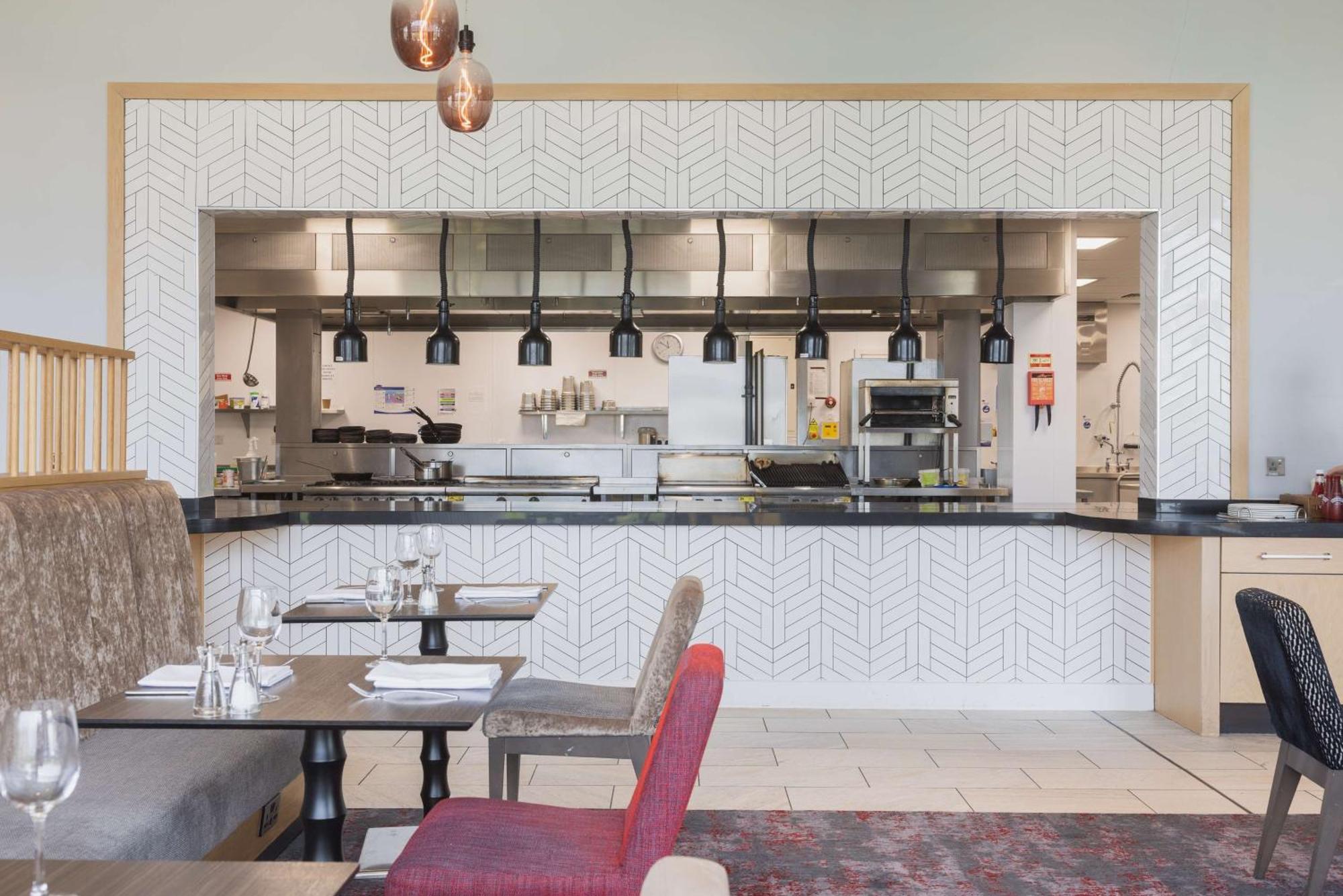 Hilton Garden Inn Birmingham Airport Uk Бикенхил Экстерьер фото